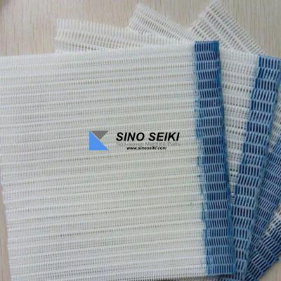 China Produce Direct Selling Spunbond Meltblown Spunlace Nonwoven Fabric Woven Flat Forming Dryer Filter Polyester Conveyor Mesh Belt - copy